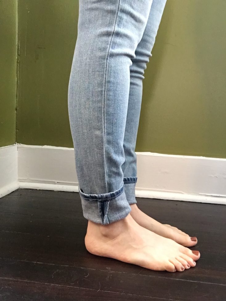DAILYLOOK styling subscription review may 2019 cuffed skinnies