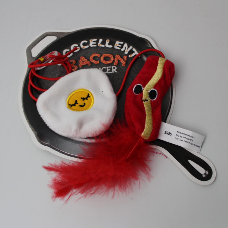 Meowbox May 2019 - Eggcellent Bacon Bouncer
