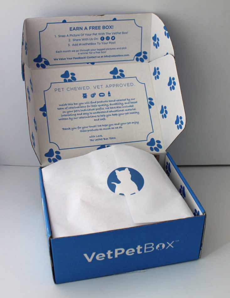 Vet Pet Box Dog Review May 2019 - Box Open Front