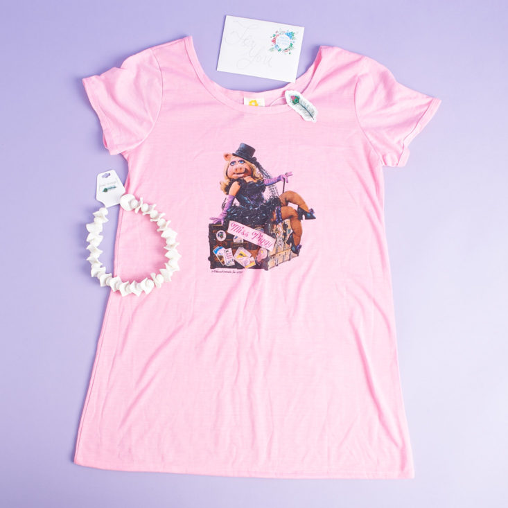 All of the unwrapped items in my June CHC Vintage box, including a tshirt and necklace