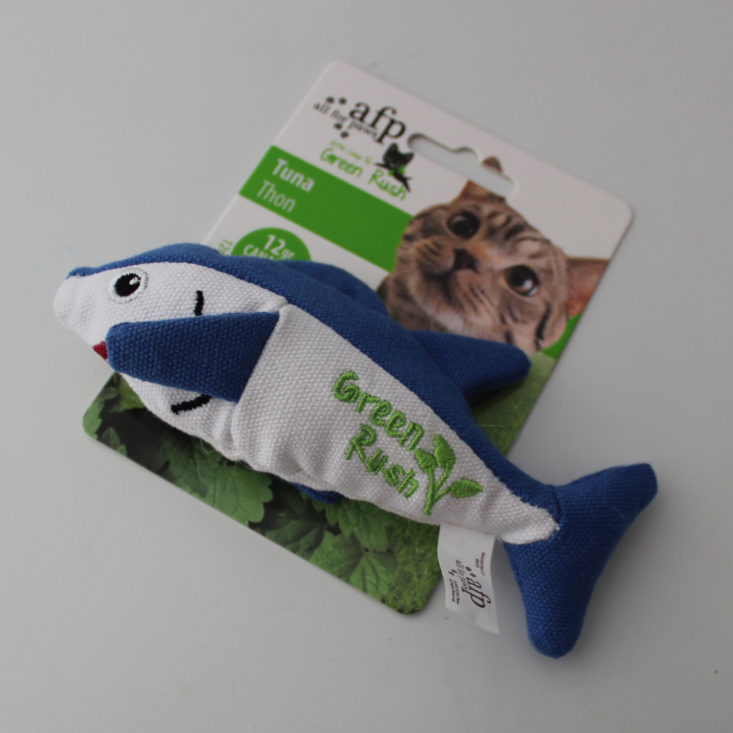 Vet Pet Box Cat June 2019 - Shark Top
