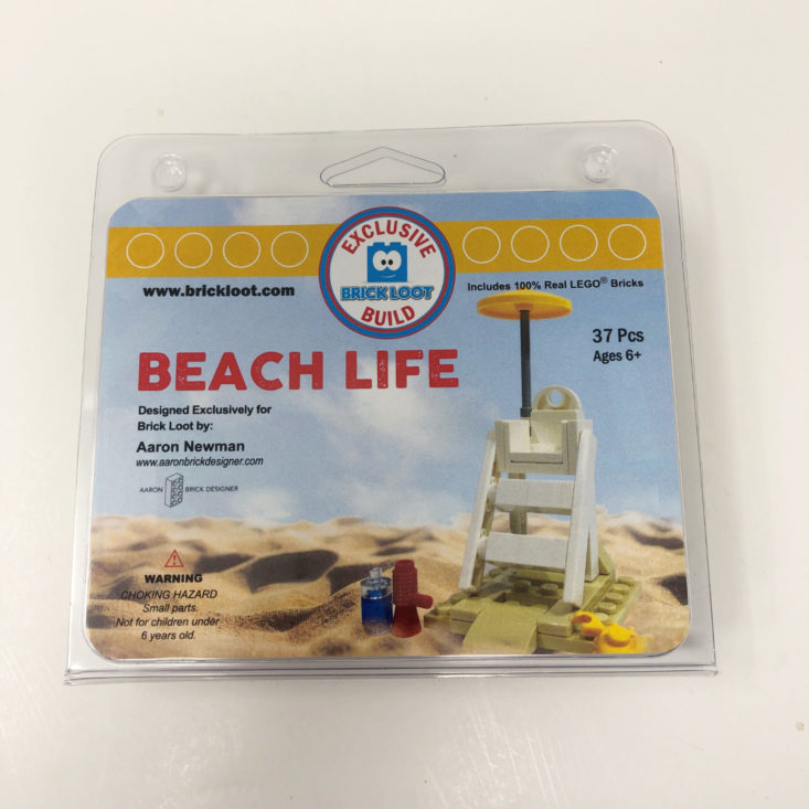 Brick Loot June 2019 - Exclusive! 100% LEGO® Build – Beach Life 1