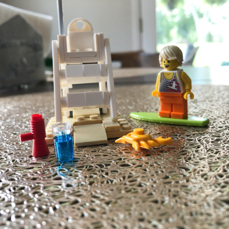 Brick Loot June 2019 - Exclusive! 100% LEGO® Build – Beach Life 4