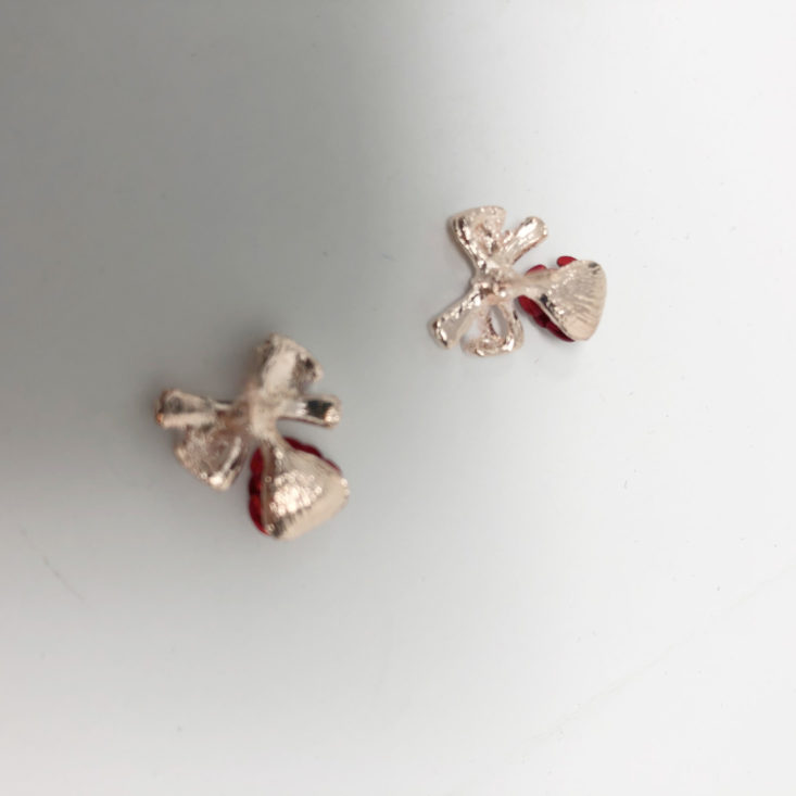 The Bizarre Chic Boutique Pouch June 2019 - Rose and Bow Stud Earrings Top
